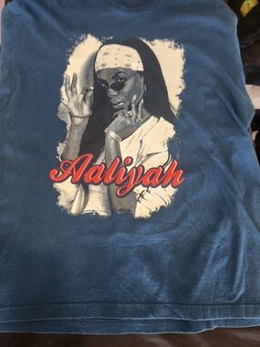 Aaliyah Graphic Tee